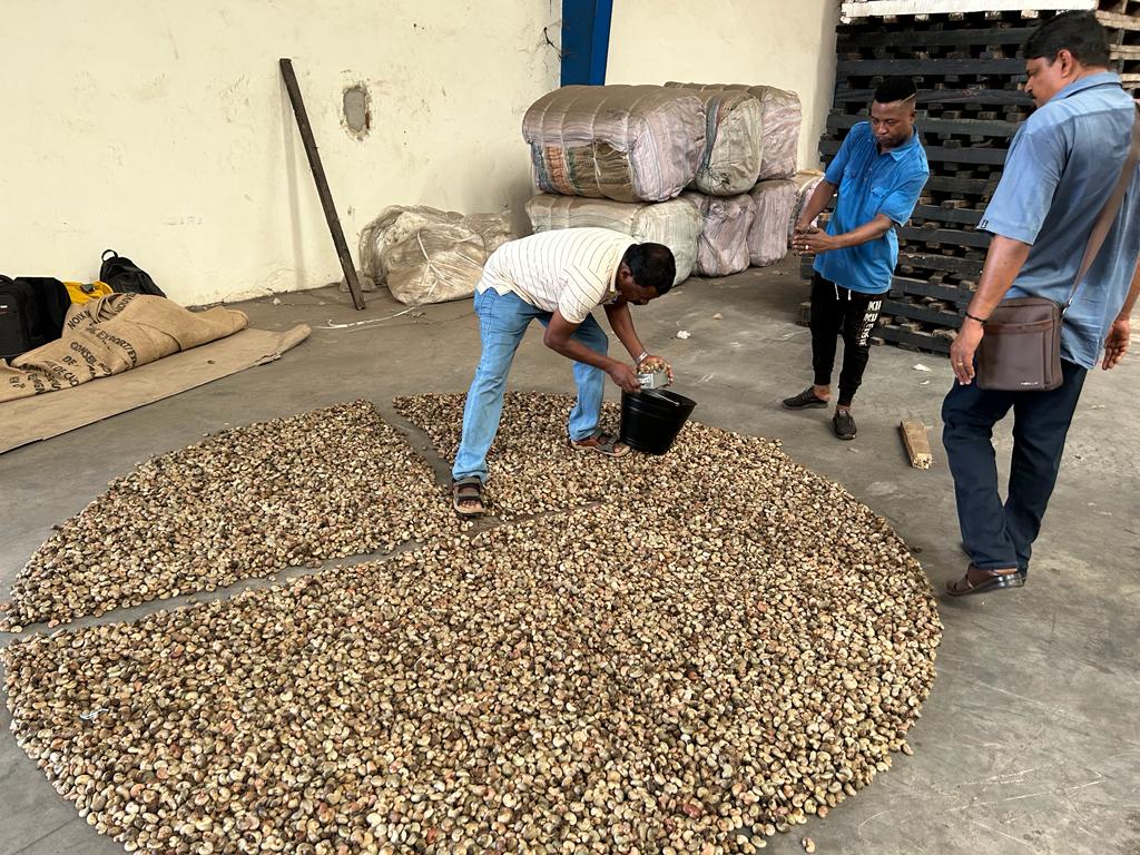 Warehouse sampling and quality check